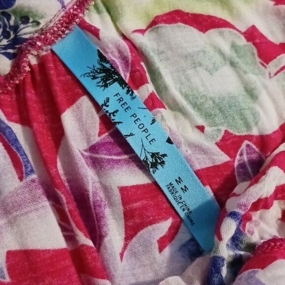 Free People Lighweight Pink Multi Floral Sequin Tank Top Y2K Size‎ S - Picture 8 of 13